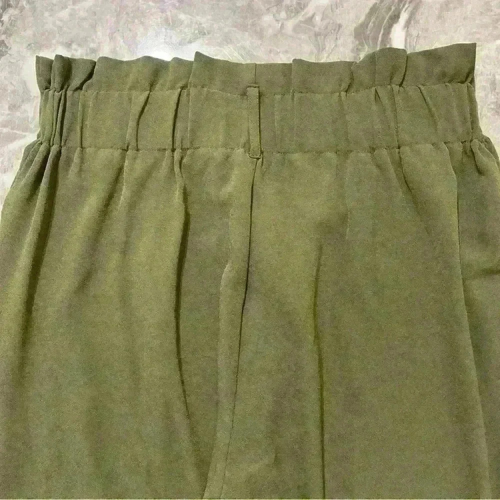 Haute Monde Green High Waisted Pleaded Belt Pants Size L 95 % Polyester - Picture 9 of 9